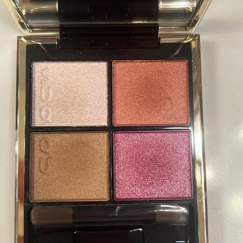 Suqqu Signature Color eye palette Limited Edition 120